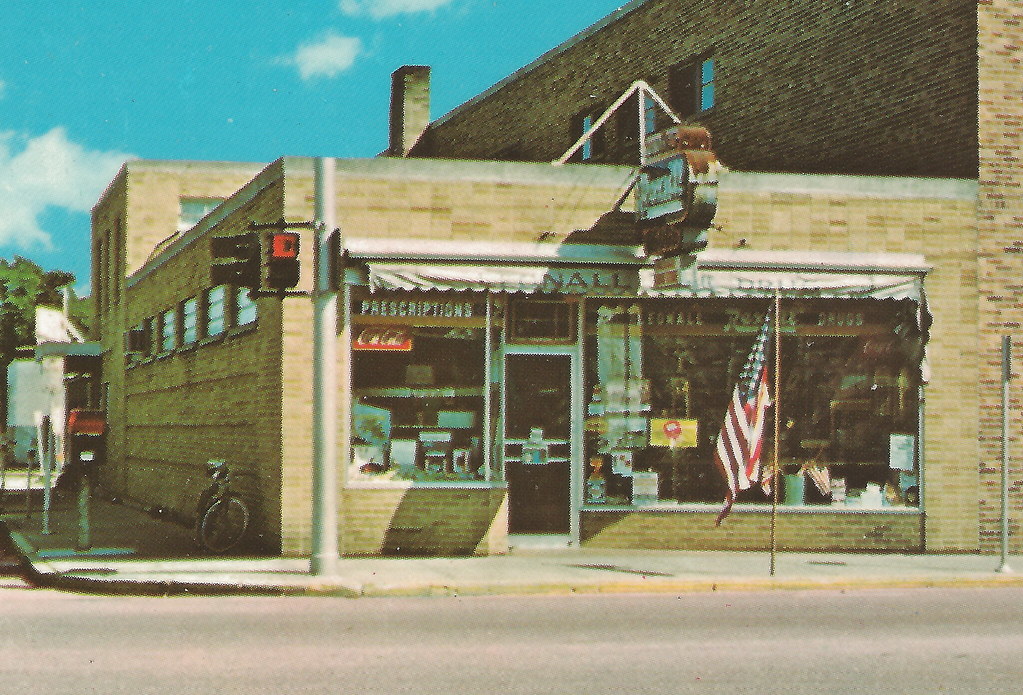 NE Cheboygan MI Leonall REXALL Drug Store and Downtown Sto… Flickr