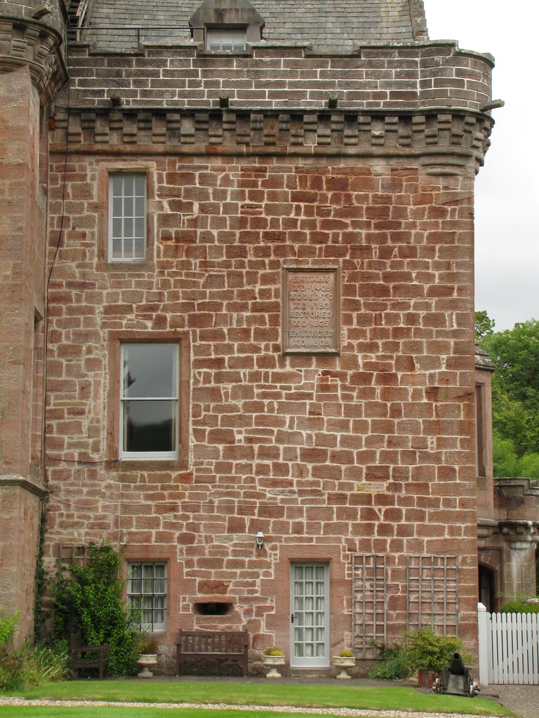 Sorn Castle, East Ayrshire Michael Oglethorpe Flickr