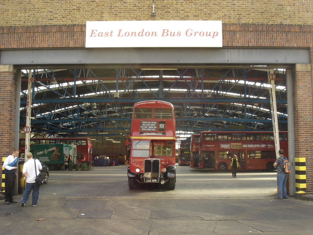 RT 3871 inside Upton Park Garage Upton Park Bus Garage was… Flickr