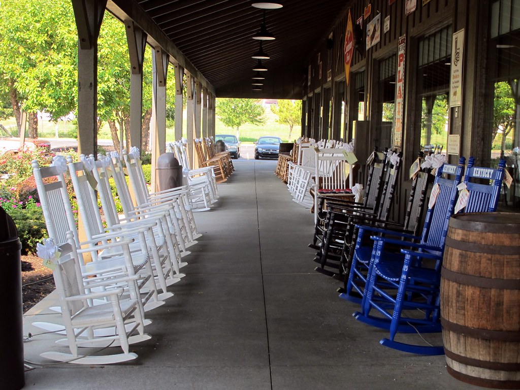 cracker barrel seating frankieleon Flickr