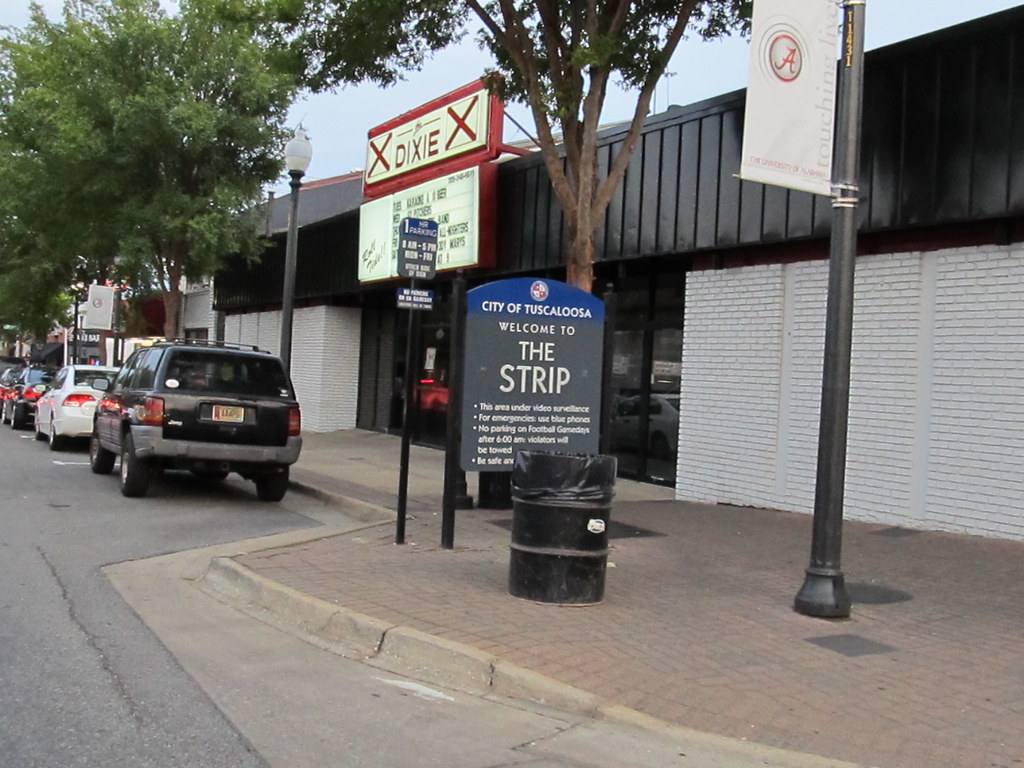 The Strip, Tuscaloosa, Alabama Nightlife in Tuscaloosa is … Flickr