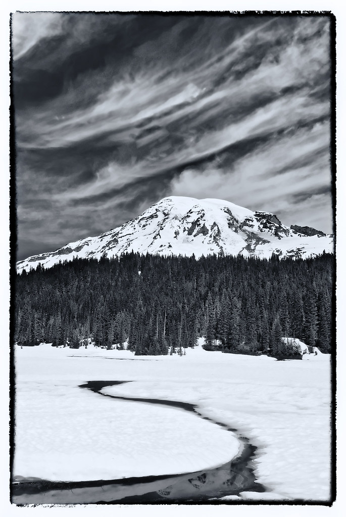 Frozen Lake, Mt Rainier, WA I took this picture in Mt Rain… Flickr