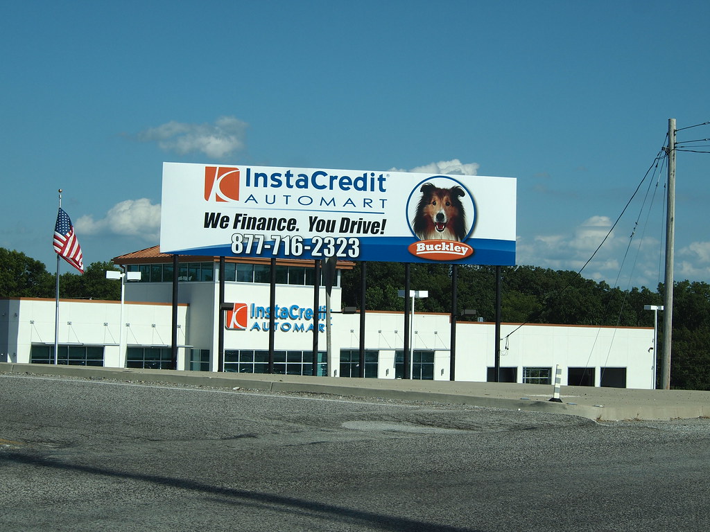 Buckley on InstaCredit AutoMart Sign in Arnold, MO_ P81963