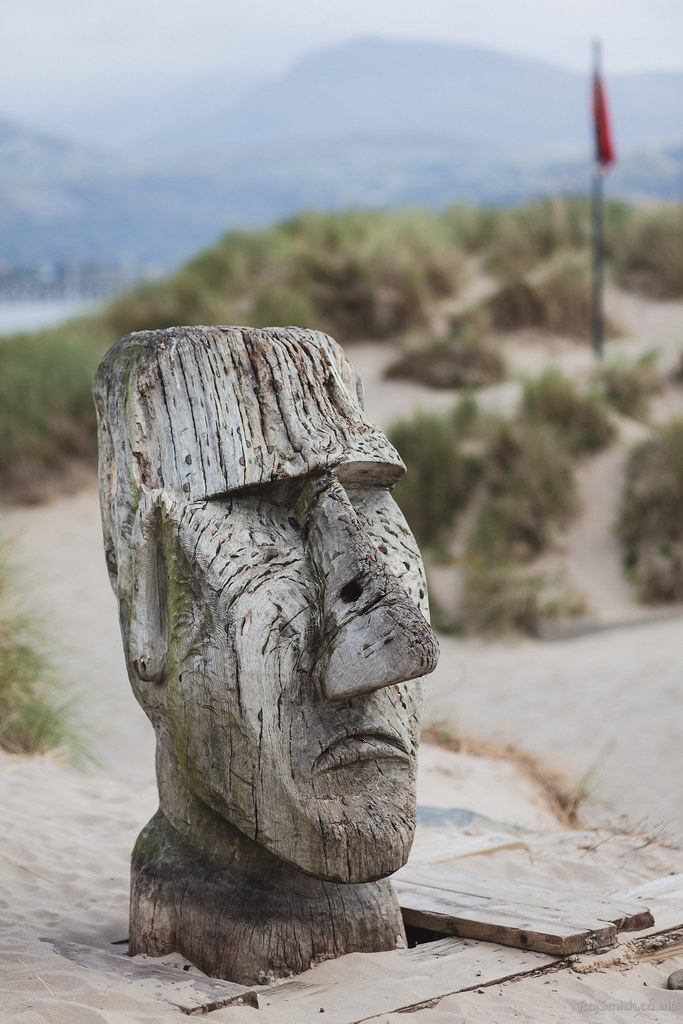 Barmouth Easter Island [Email me] [Portfolio] [500px] [Twi… Flickr