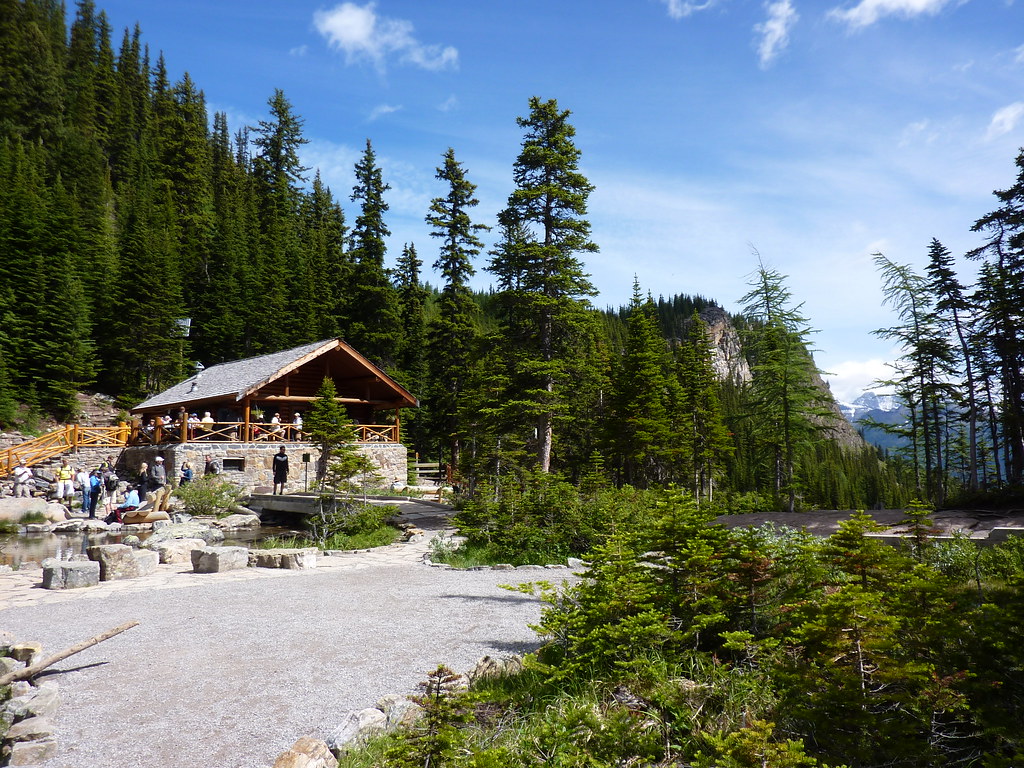 Lake Agnes Tea House When the map said "tea house" I insta… Flickr
