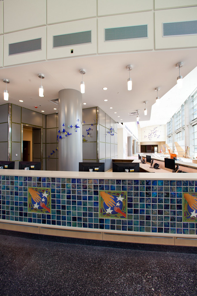 Desk Main Atrium The Desk of the new hos… Flickr