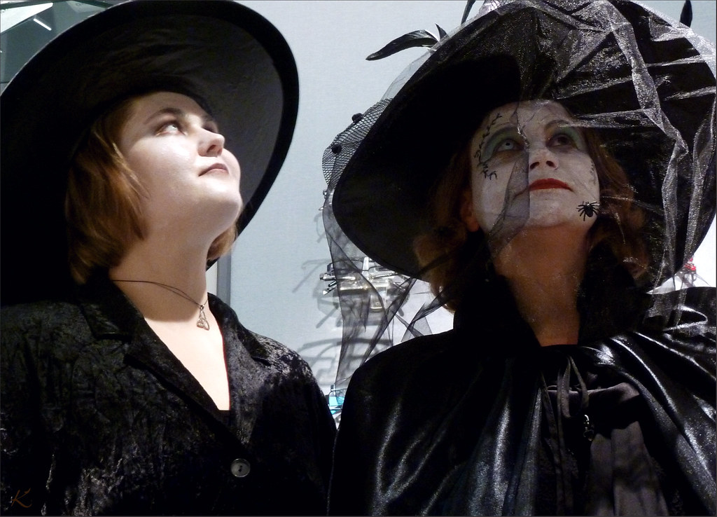 German Vampires Aren't they looking lovely? Living night