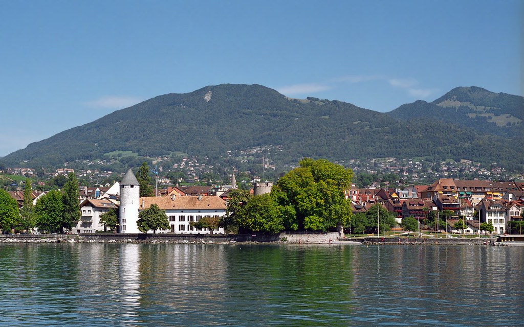 la TourdePeilz Canton of Vaud, Switzerland. Shot with ZI… Flickr