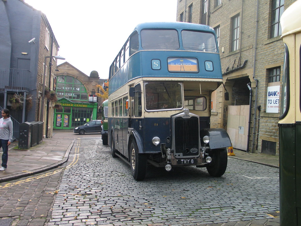 TWY 8, SOUTH YORKSHIRE MOTORS 81 South Yorkshire Motors, P… Flickr