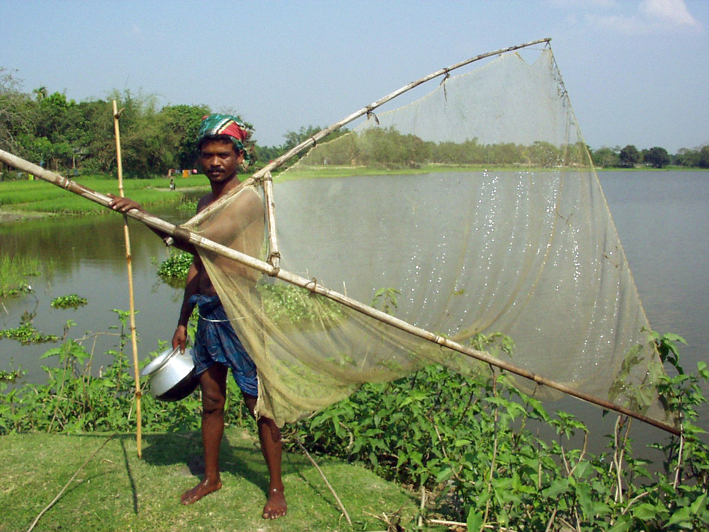 Smallscale fisheries, Bangladesh. Photo by Hamil Beel, 20… Flickr