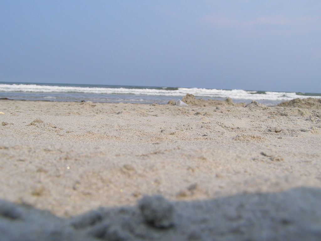 Waves coming in Sea Isle City July 2006 Dave Hudson Flickr