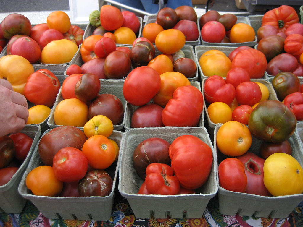 Shopping at Trout Lake Community Farmers' Market A wonderf… Flickr