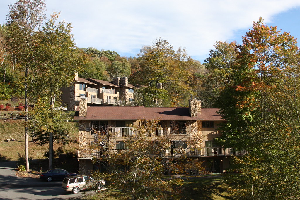 Banner Elk, NC Blue Ridge Village Glen Karasiewicz Flickr