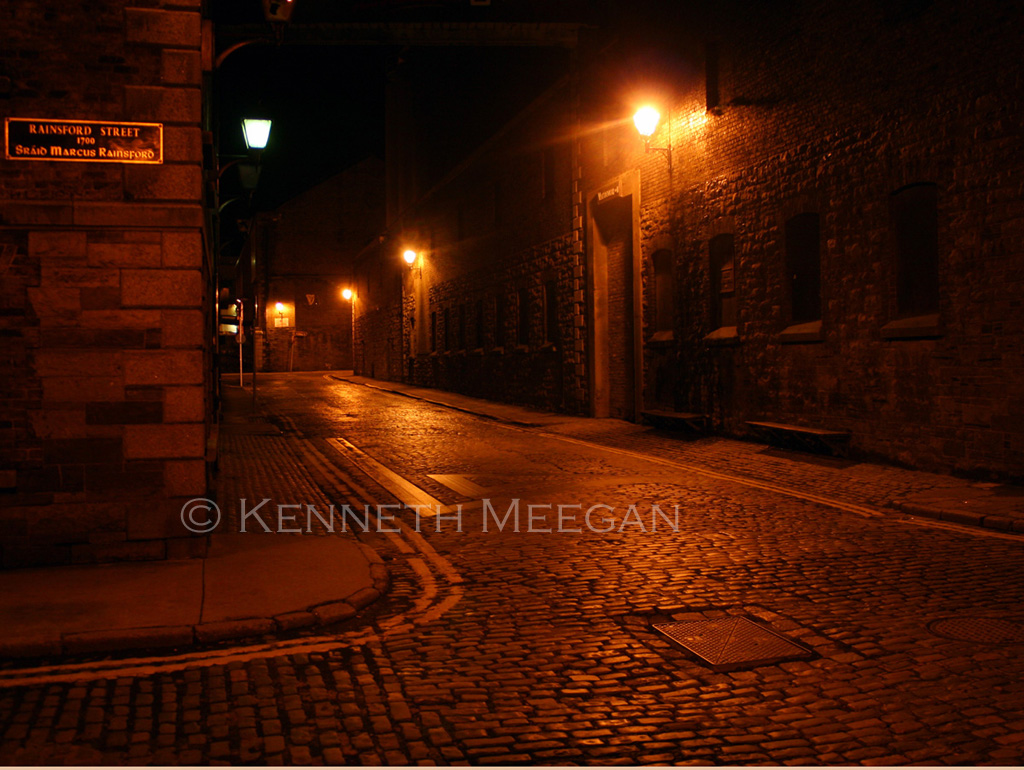 Crane Street Crane Street close to the Guinness St. James'… Flickr