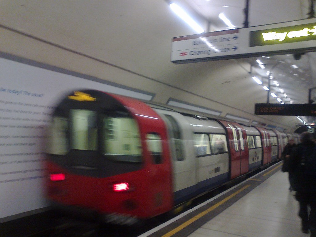 Charing Cross Underground Station Northern line Mobile s… Flickr