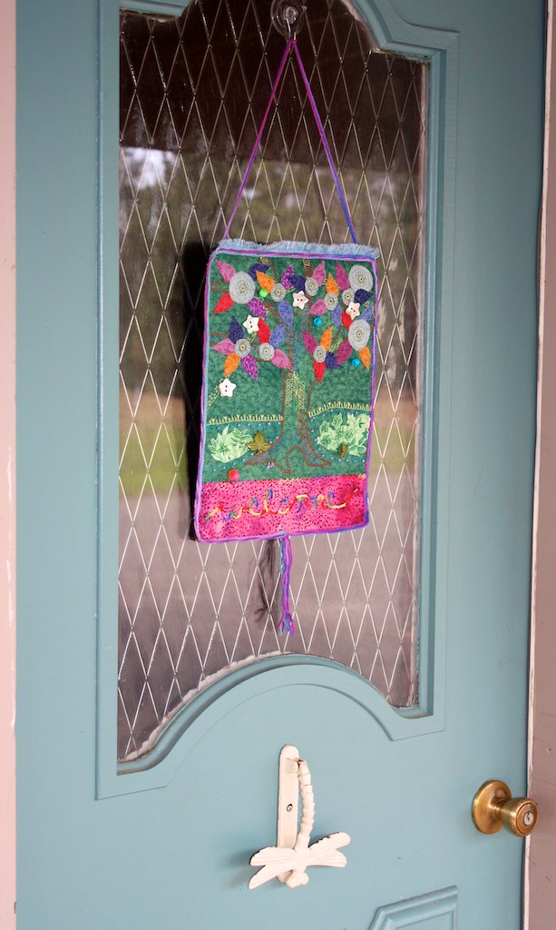 door quilt The hanging quilt on the door Global Tossup