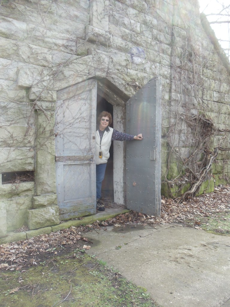 Cold Springs Cemetery Lockport, NY I am not sure what thi… Flickr