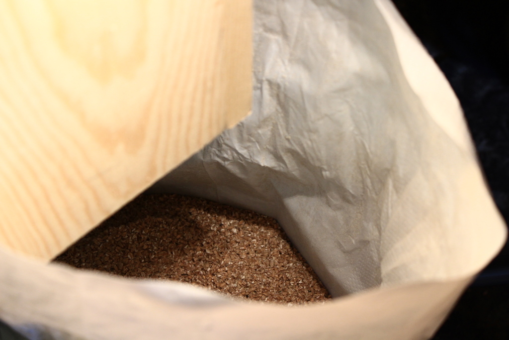 Holgate milling grain! (2) Holgate Windmill, York, has b… Flickr