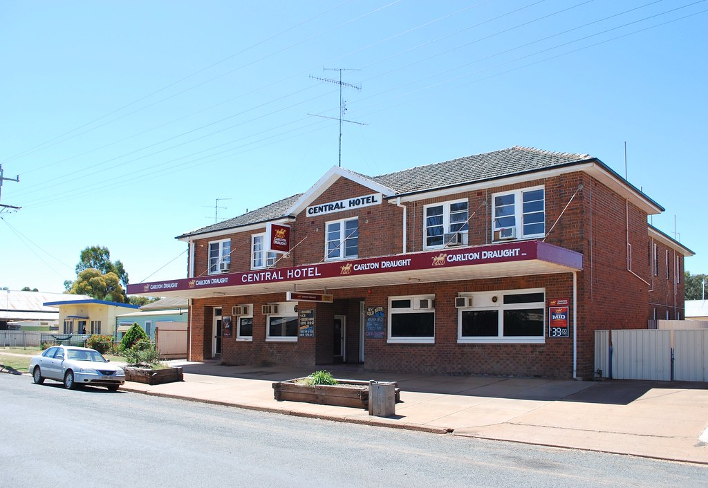 Central Hotel, Ungarie Matt Flickr