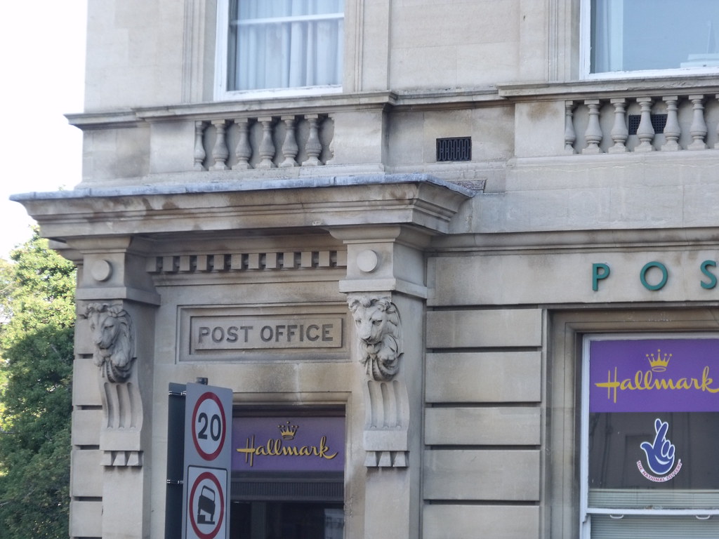 Post Office, Leamington Spa Lion sculptures Buildings in… Flickr
