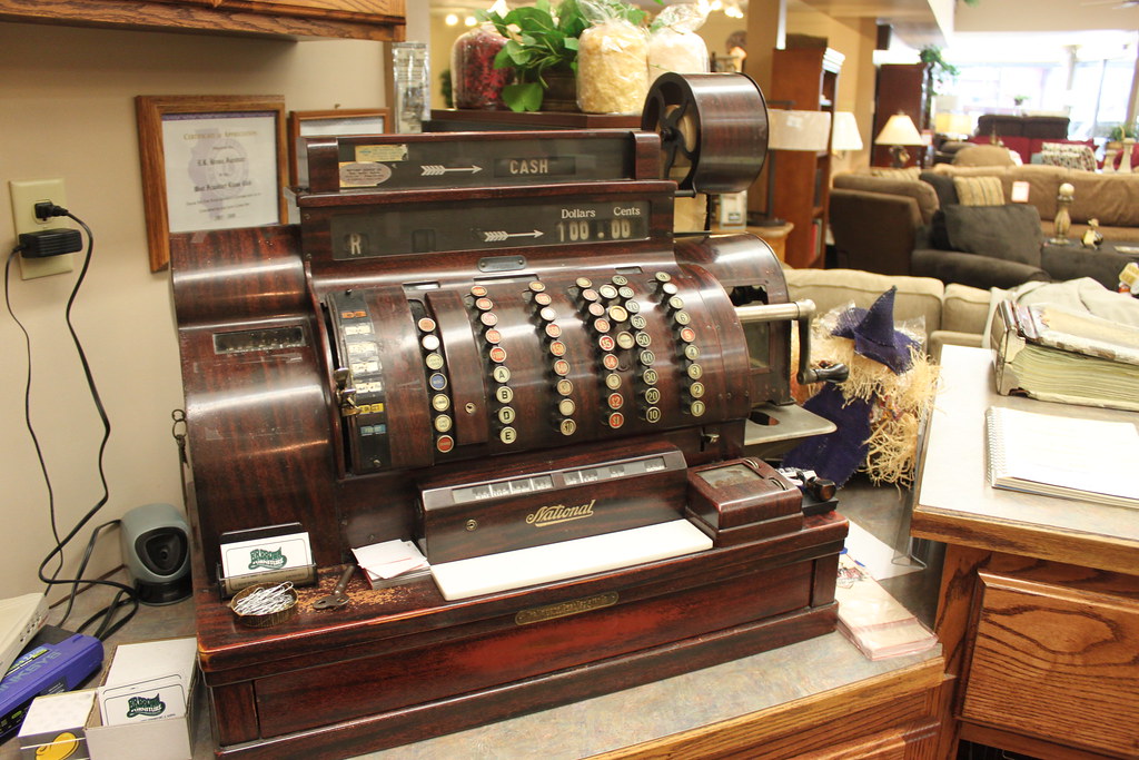 ER Brown Furniture IMG_5349 ER Brown Furniture in West Fra… Flickr