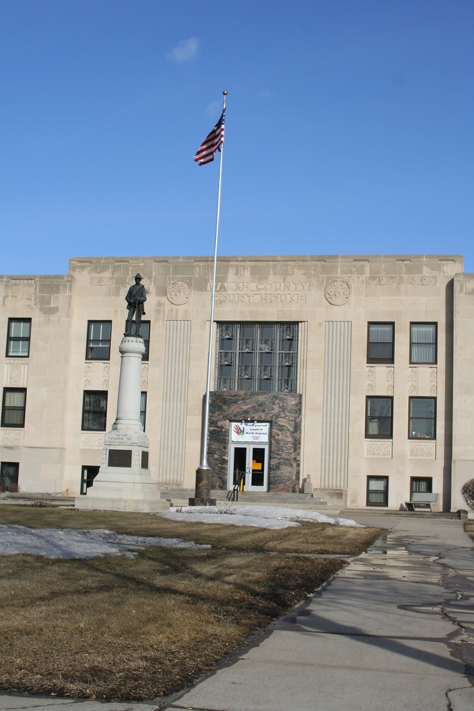 Walsh County Courthouse in Grafton, North Dakota no. 4712 a photo on