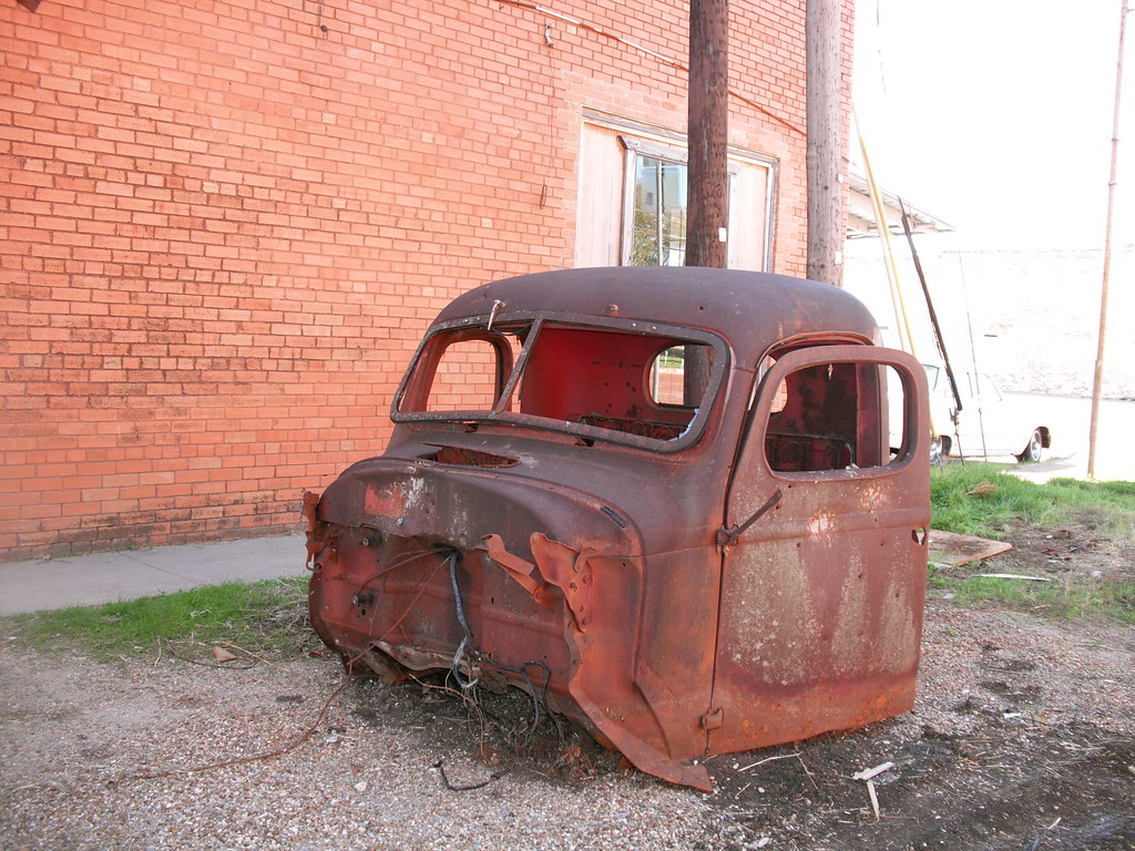 Bonham, Tx Just downtown, on the street corner... at a use… Flickr