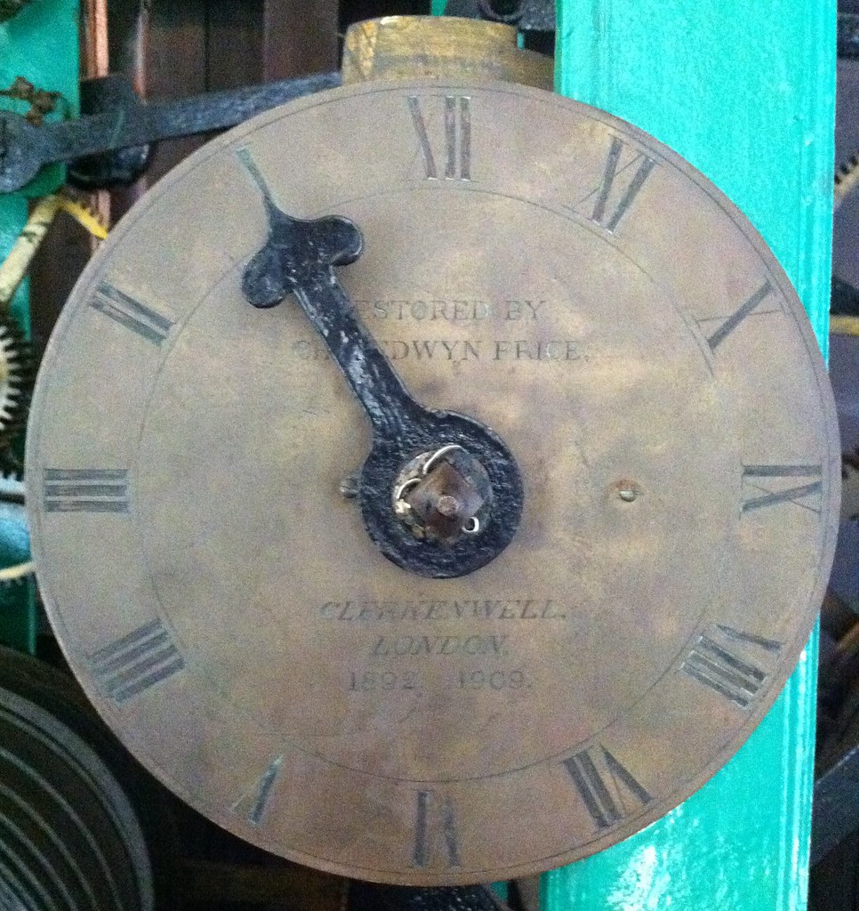Clock display The clock mechanism is a floor below the clo… Flickr
