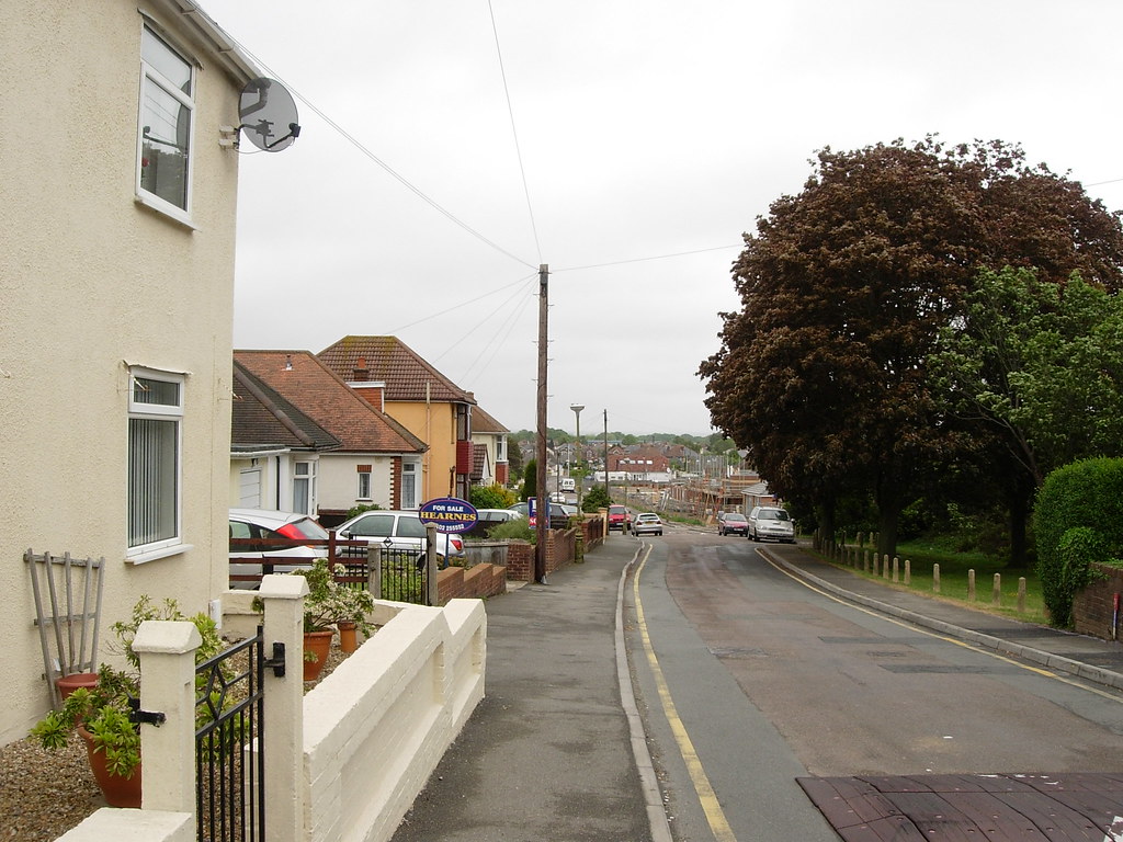 PRIESTLEY GARDENS / CORNELIA RD. PRIESTLEY RD. BOURNEMOUTH… Flickr