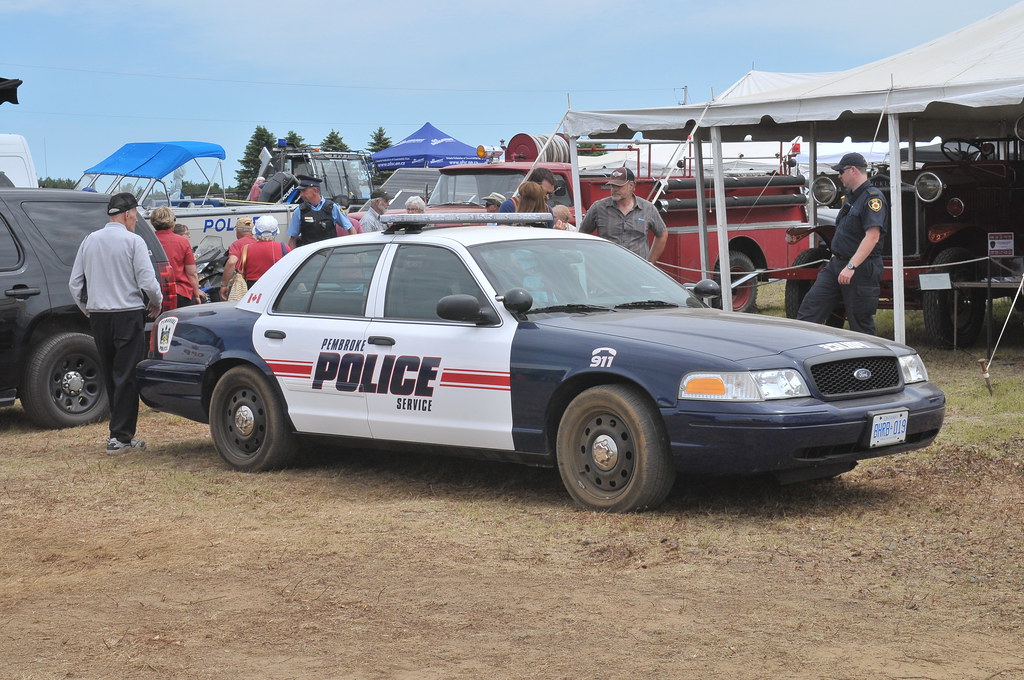 Pembroke Police Pembroke Airport, Ontario 061011 1 ©Ian … Flickr