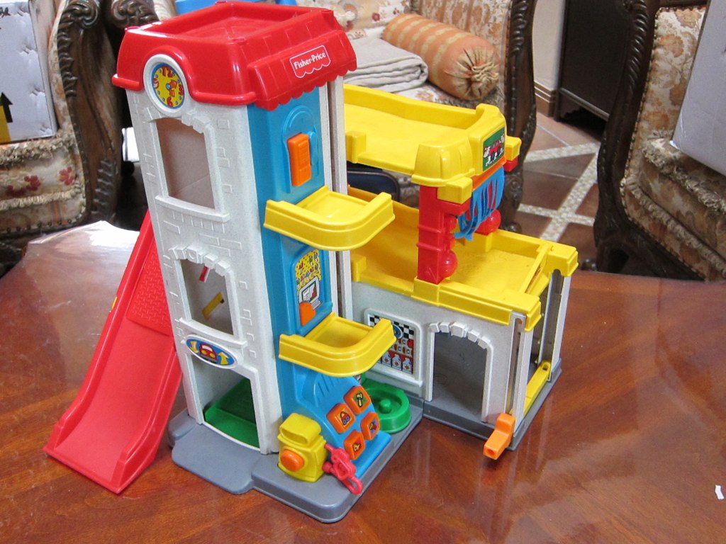 ON HOLD Fisher Price Car Wash 70rmb Used condition, pu… Flickr