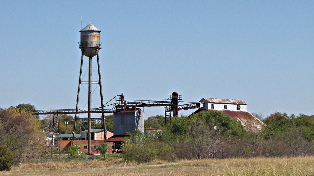 SX10IMG_4134 Wolfe City, TX—OCT 16, 2011 Industrial water… Flickr