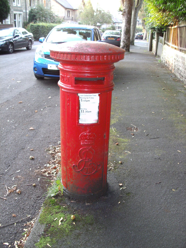 Edward 7th Post Box, Robertson Road, Buxton, Derbyshire, S… Flickr