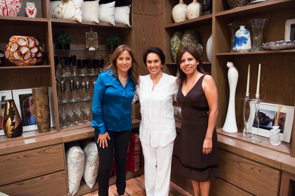 Angela meza ,Ana Lopes e Patricia Meza Marcia Curi Flickr