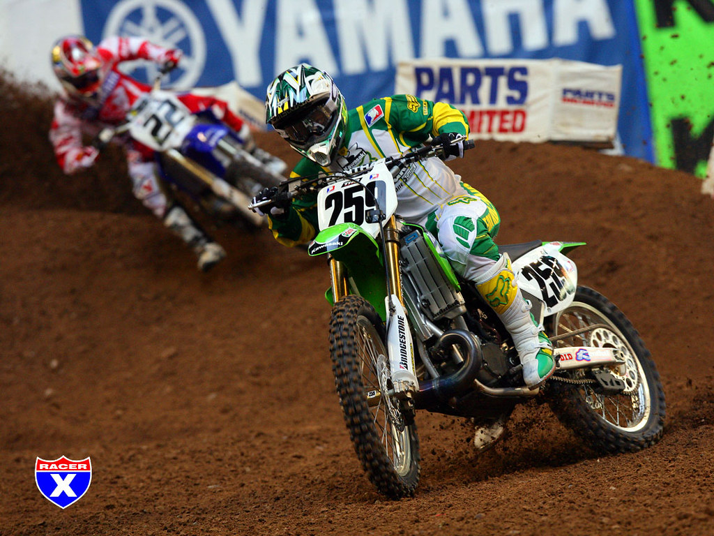 James Stewart leading Chad Reed 2005 Tony Blazier Flickr