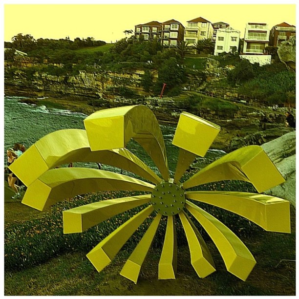 Sculptures by the Sea. "Windswept" joval485 Flickr