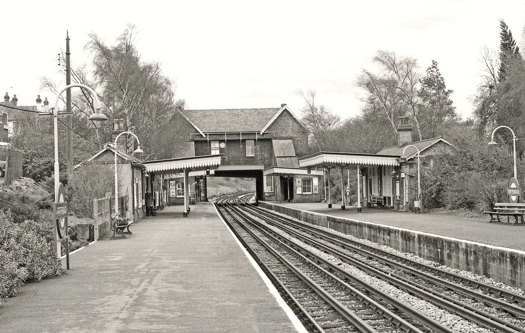 Totteridge & Whetstone 2 Opened by the Great Northern Ra… Flickr