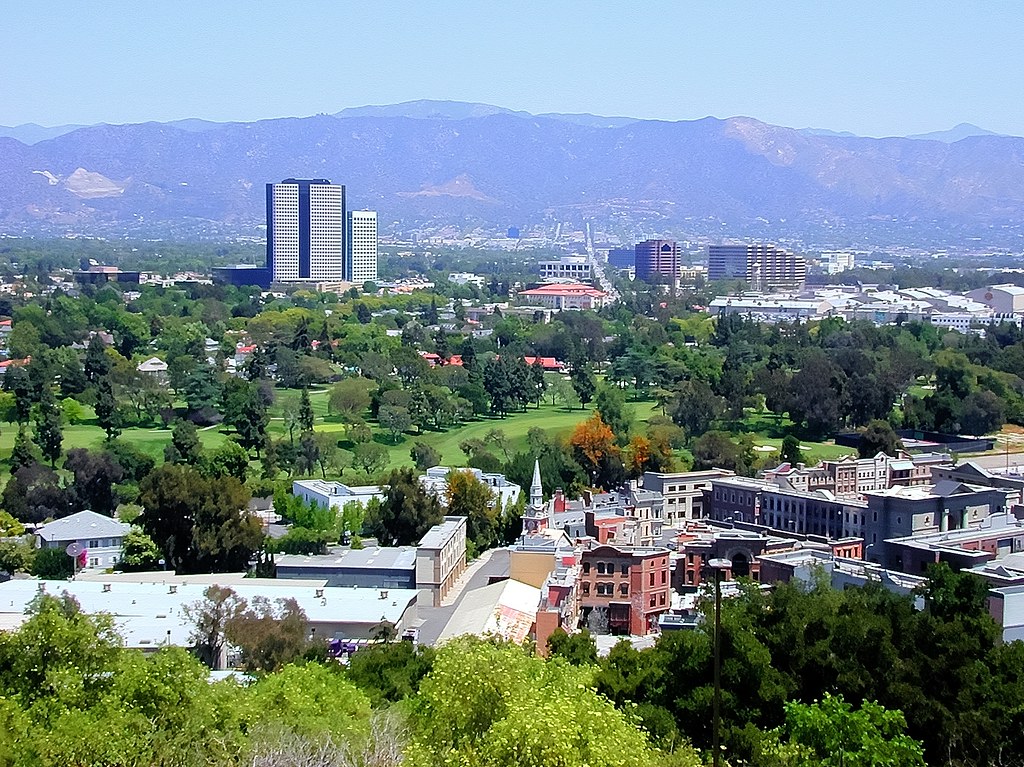 Universal City 3 Another view of Universal City looking … Flickr
