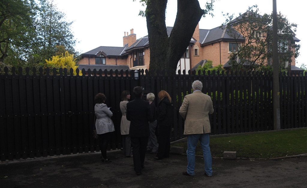 Journalists front of Ryan Giggs House Kaumudi Lewke Bandara Flickr