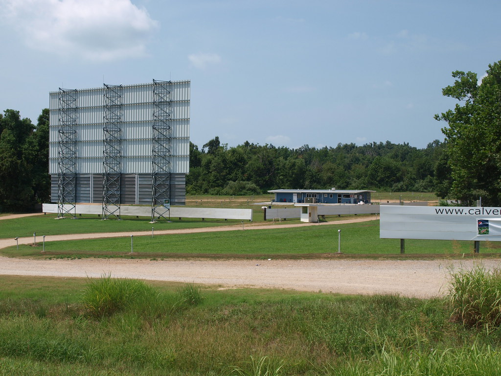 Calvert DriveIn screen, Calvert City, KY Bill Eichelberger Flickr