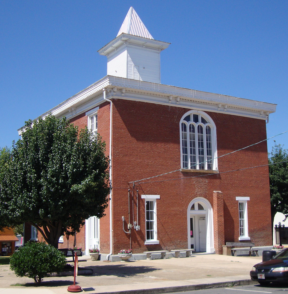 Clay County Courthouse (Celina, Tennessee) The Clay County… Flickr