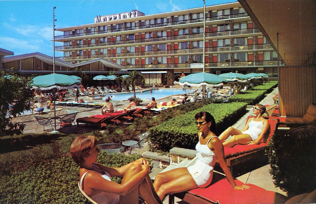 Marriott Motor Hotel Twin Bridges Arlington VA a photo on Flickriver