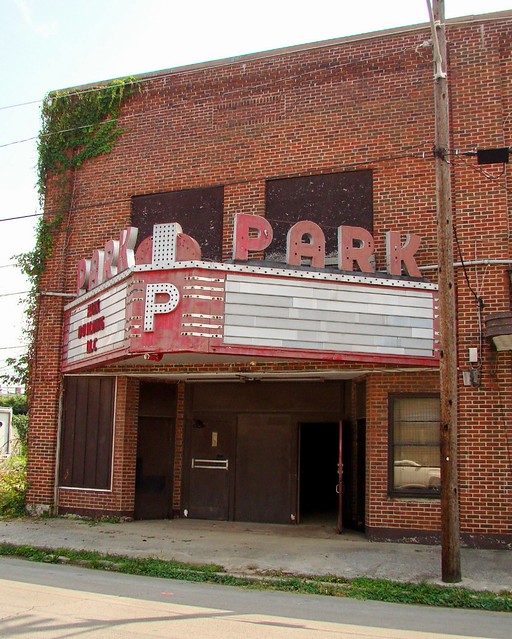 Flickriver Random photos from Kentucky Movie Theaters and DriveIns pool