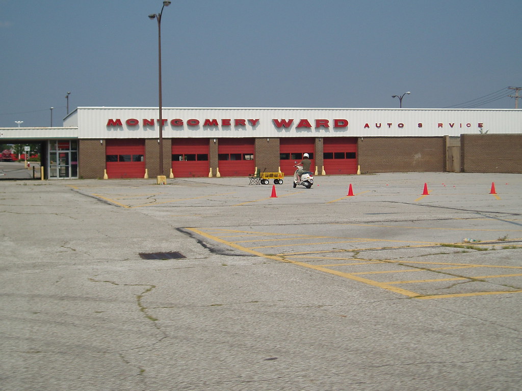 Cuyahoga FallsState Road Shopping Center (CORF) Ohio Redevelopment