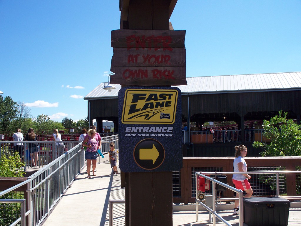 Kings Island Diamondback Fast Lane Entrance Kings Island… Flickr