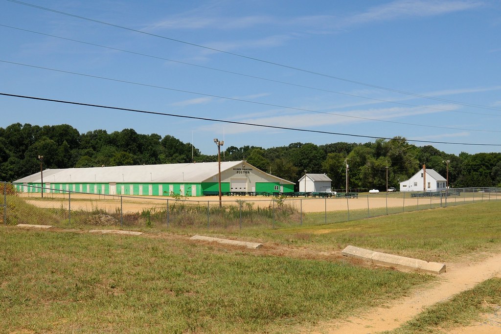 Dixon's Furniture Auction Crumpton, MD William Johns Flickr