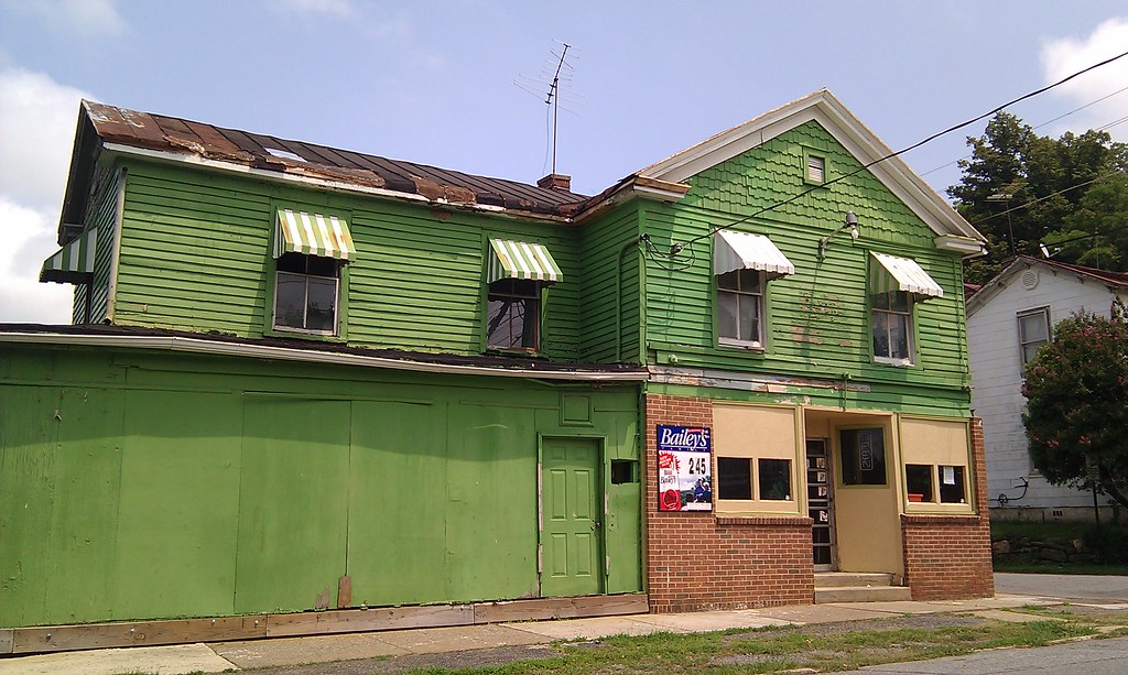 neighborhood convenience store in Lynchburg, Virginia Flickr