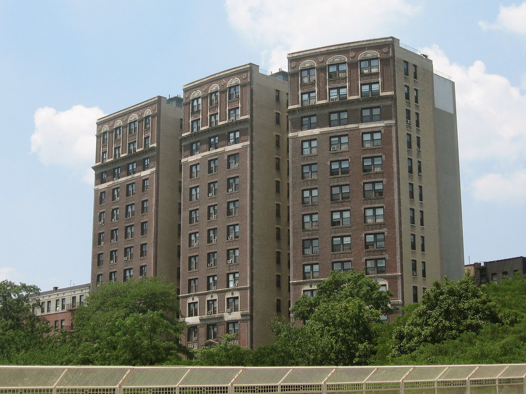 Colonial Parkway Apartments, Hamilton Heights Colonial Par… Flickr