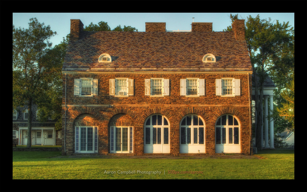 Hayfield House (side view), 2011/07/15 Penn State WilkesB… Flickr