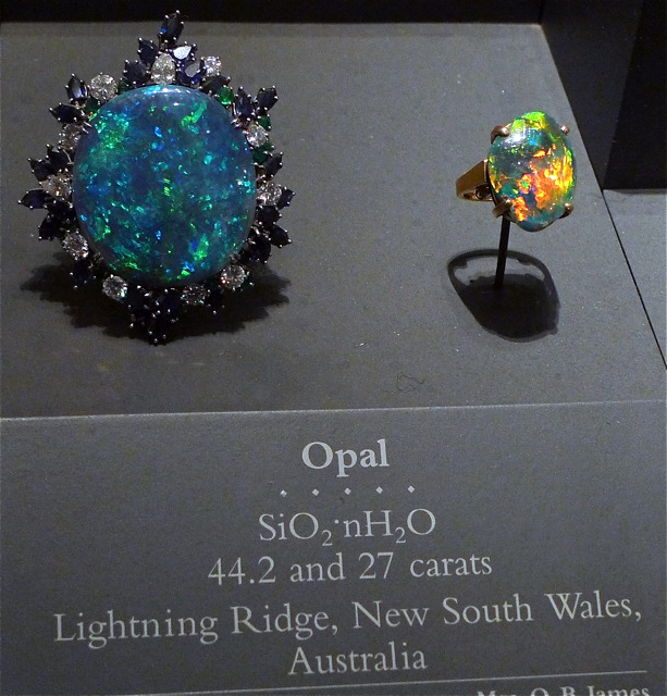 Opal (d) (From left to right) Opal 44.2 carats Lightning R… Flickr